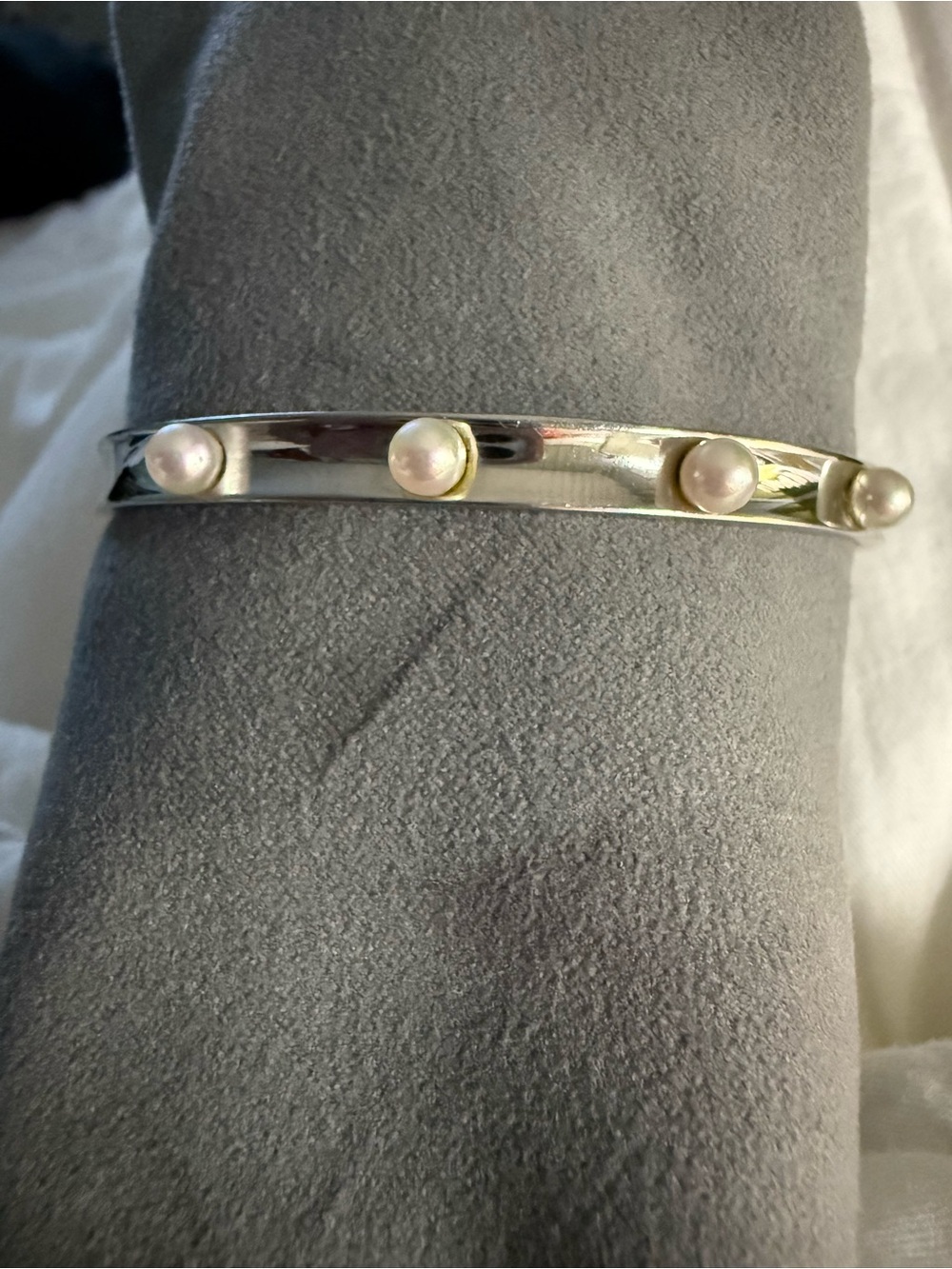 Majorica simulated pearl cuff